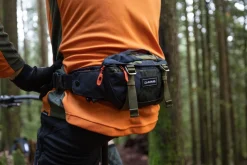 Hot Laps Hip Pack 1L - Black